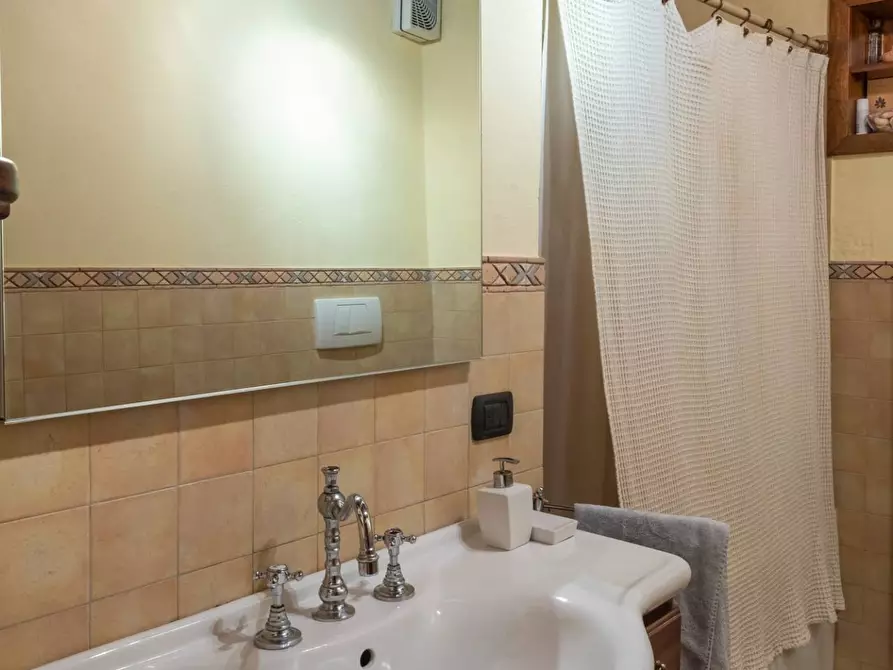 Immagine 25 di Casa semindipendente in vendita  in Via della Svolta 16 a Attigliano