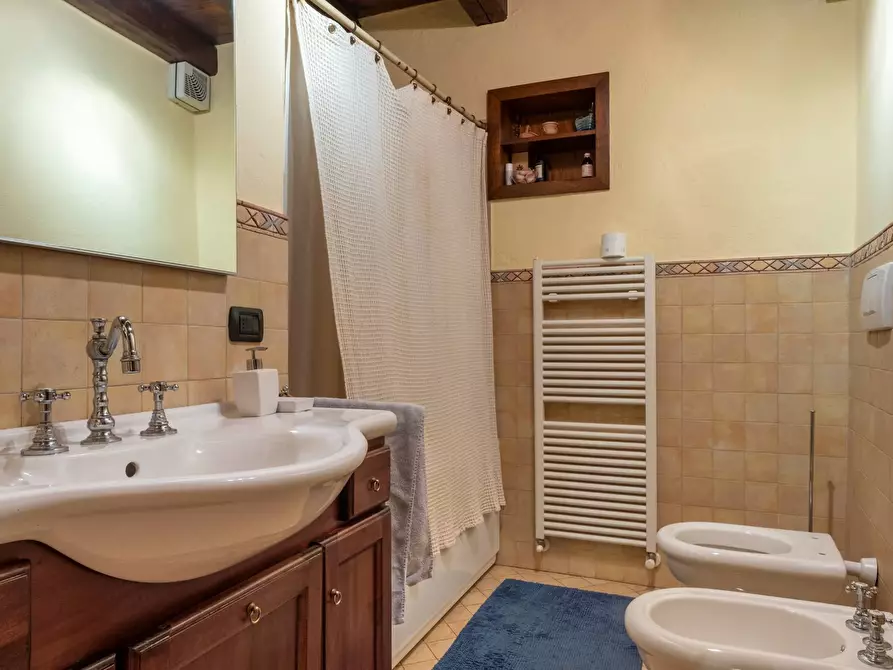 Immagine 24 di Casa semindipendente in vendita  in Via della Svolta 16 a Attigliano