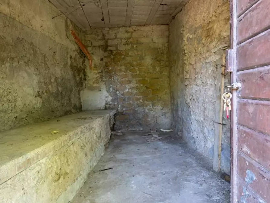 Immagine 23 di Casa semindipendente in vendita  in Via Tevere a Attigliano