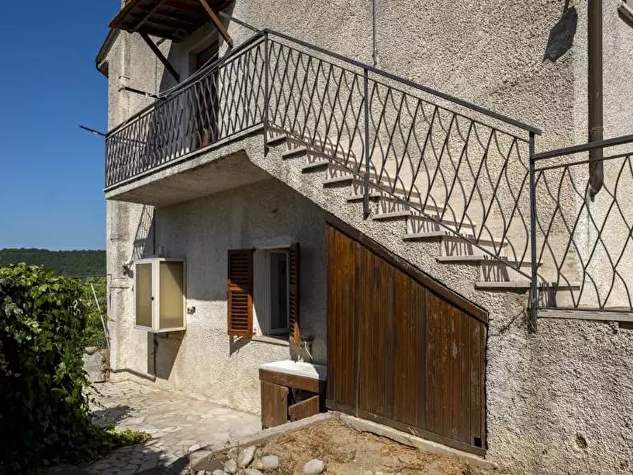 Immagine 25 di Casa semindipendente in vendita  in Via Tevere a Attigliano