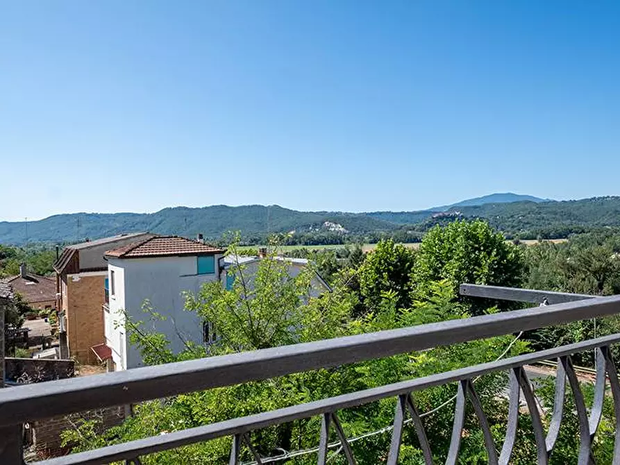 Immagine 27 di Casa semindipendente in vendita  in Via Tevere a Attigliano