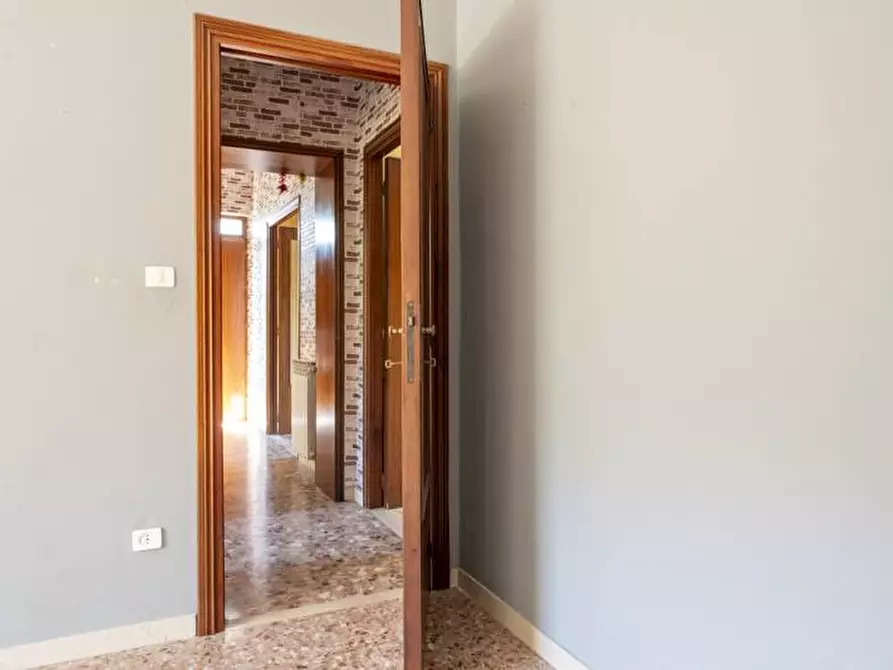 Immagine 41 di Casa semindipendente in vendita  in Via Tevere a Attigliano