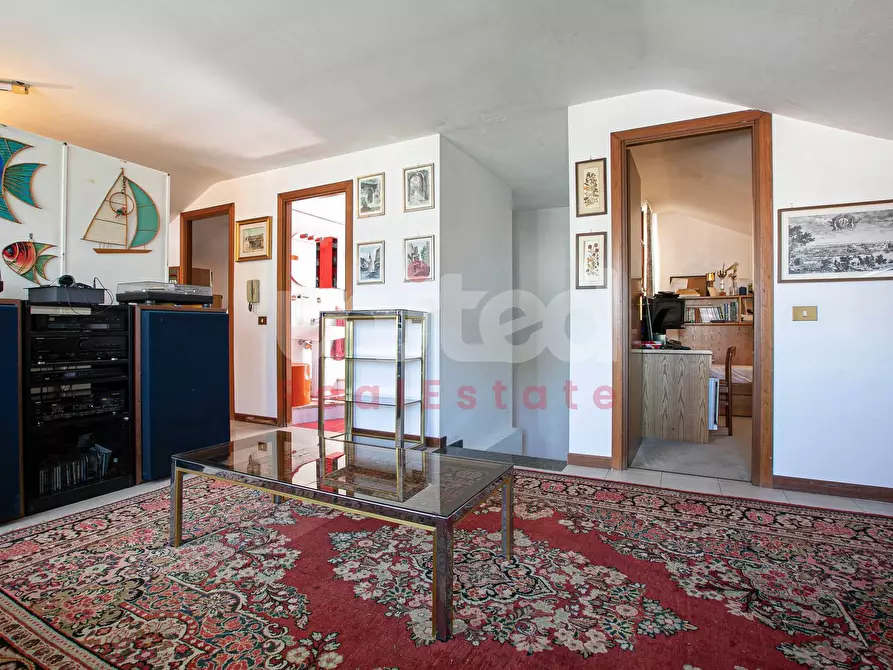 Immagine 24 di Villa in vendita  in via Alcmane a Roma