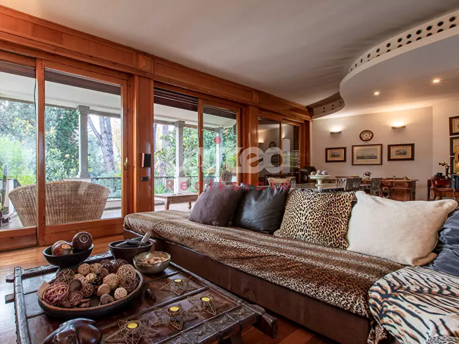 Immagine 12 di Villa in vendita  in Viale Gorgia Di Leontini a Roma
