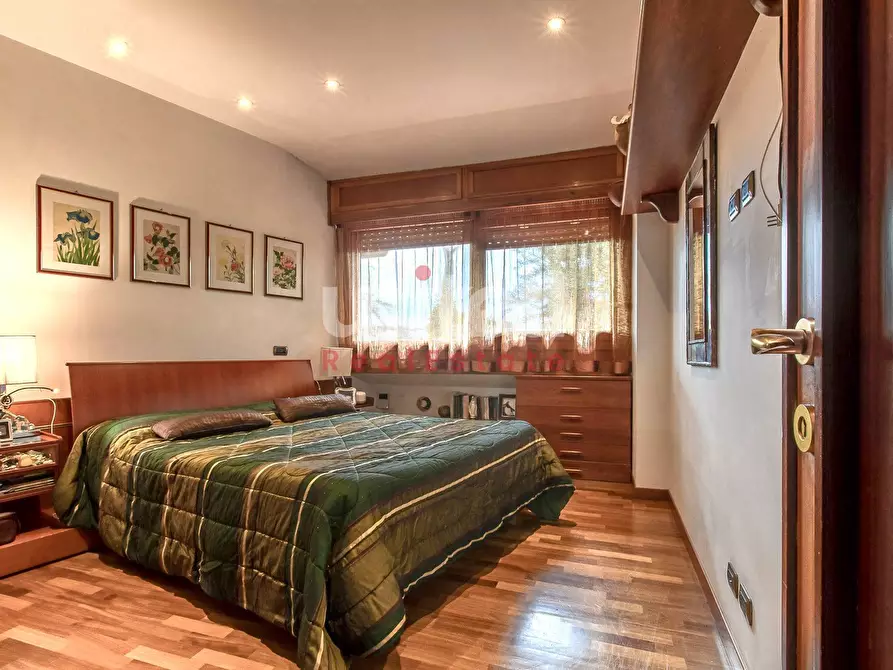 Immagine 20 di Villa in vendita  in Viale Gorgia Di Leontini a Roma