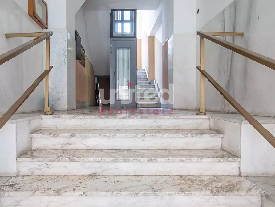 Immagine 5 di Appartamento in vendita  in via della tolda 33 a Roma