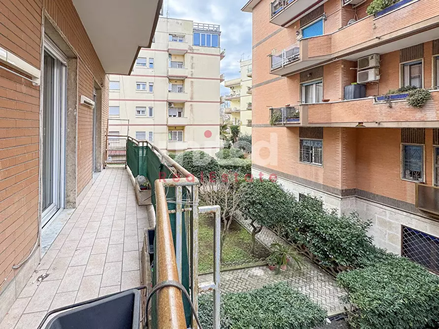 Immagine 25 di Appartamento in vendita  in via della tolda 33 a Roma