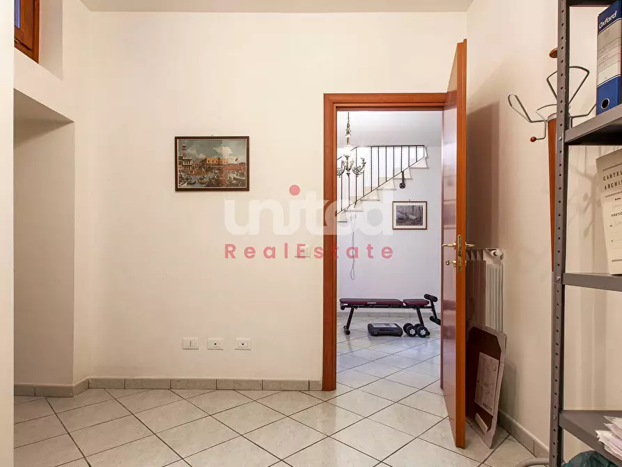 Immagine 21 di Appartamento in vendita  in Via Padre Giuseppe di Marco a Roma