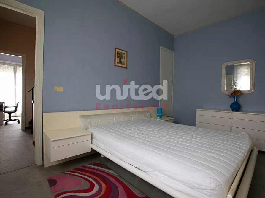 Immagine 23 di Villa in vendita  in Viale Alessandro Magno a Roma