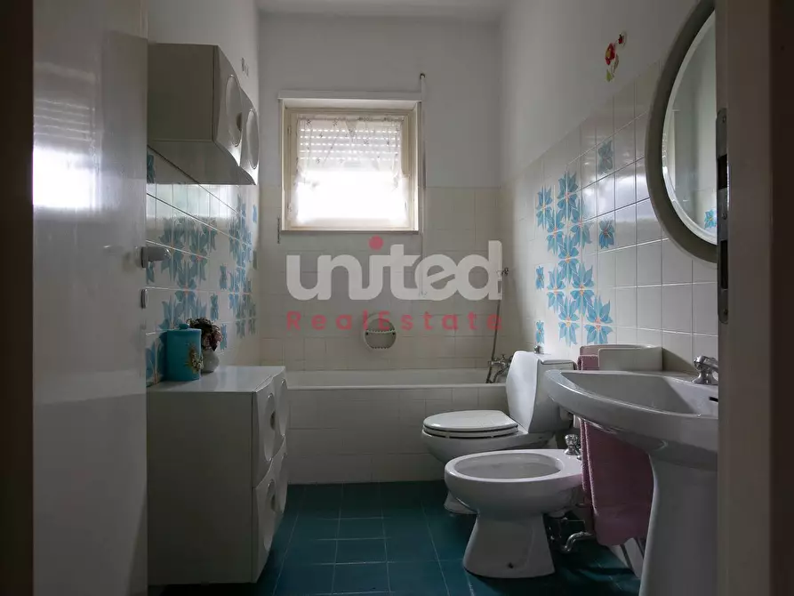 Immagine 25 di Villa in vendita  in Viale Alessandro Magno a Roma