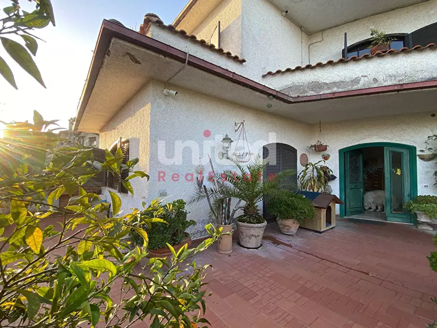 Immagine 34 di Villa in vendita  in Via Nicola De Giosa a Roma