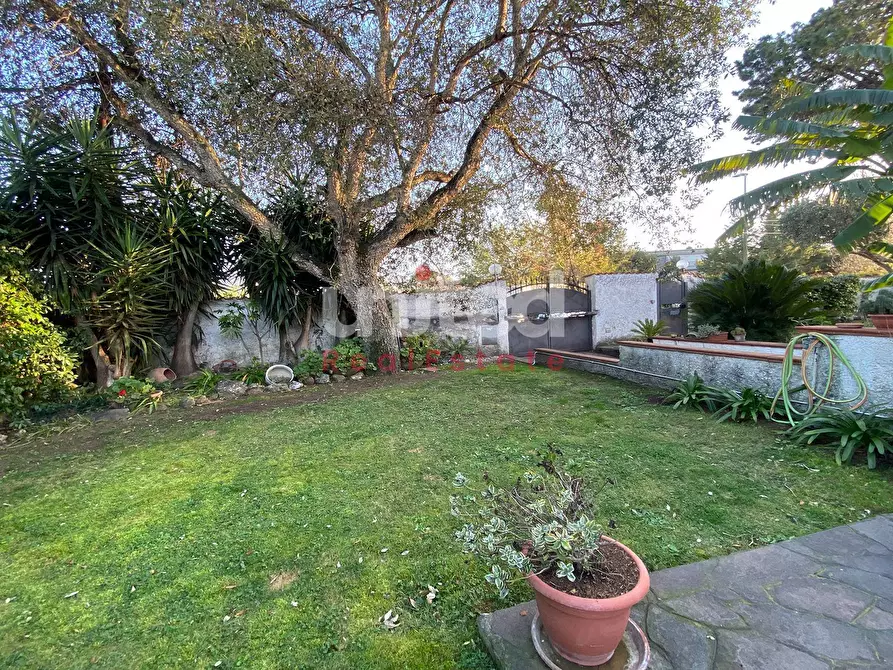 Immagine 39 di Villa in vendita  in Via Nicola De Giosa a Roma