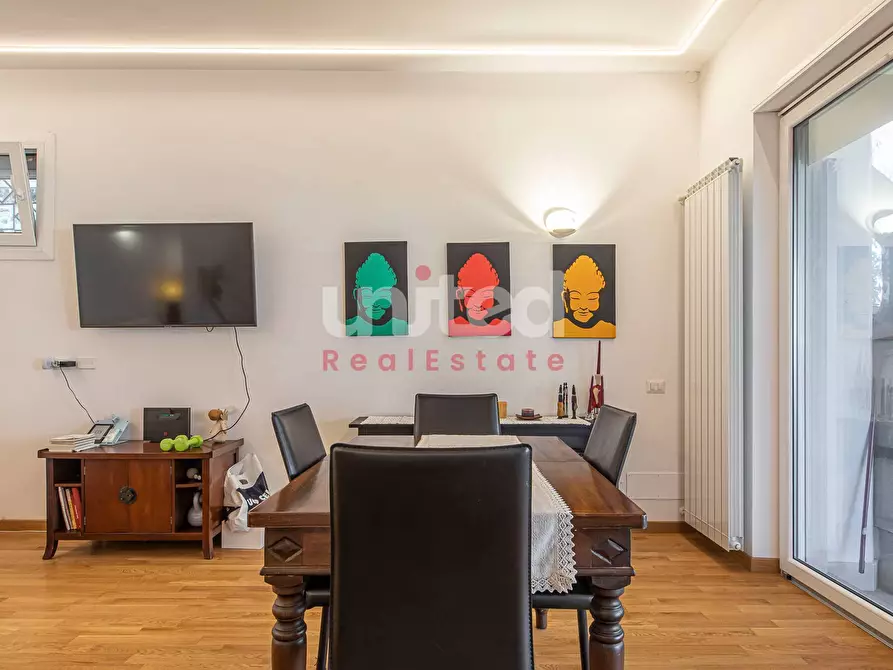 Immagine 5 di Appartamento in vendita  in Via Cherilo Di Samo a Roma