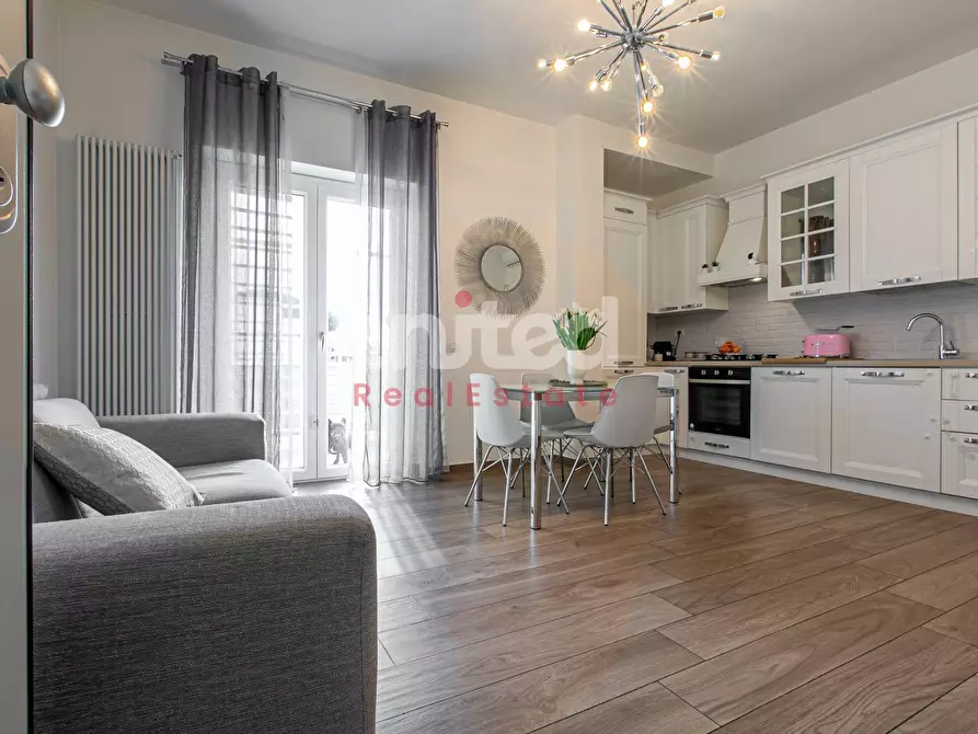 Immagine 7 di Appartamento in vendita  in Via Pio Colussi 8 a Roma