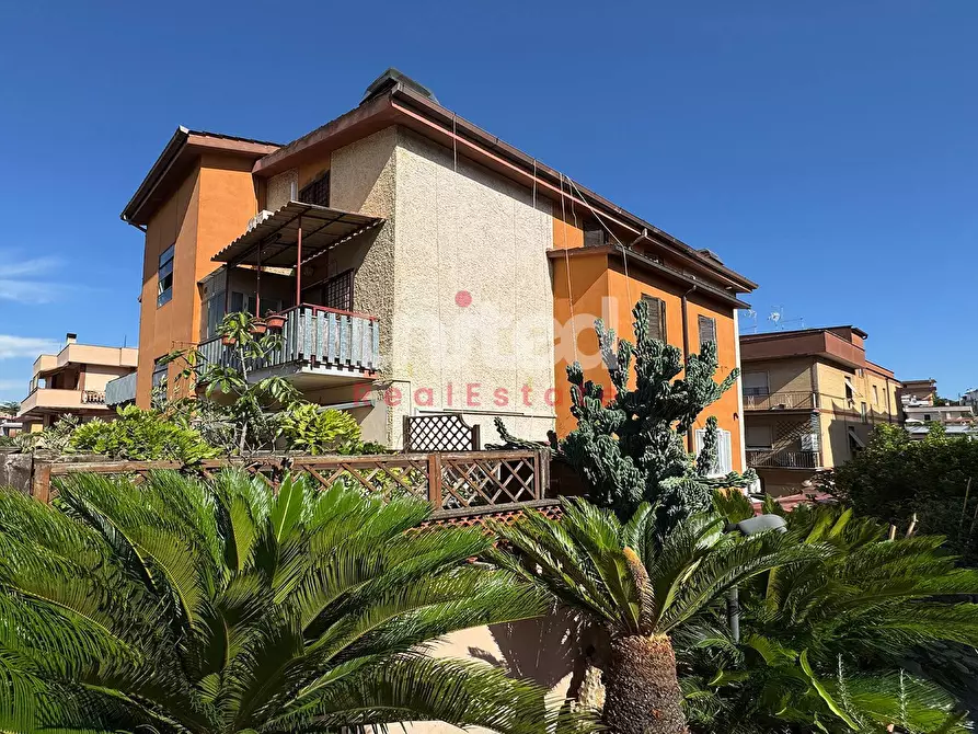 Immagine 2 di Appartamento in vendita  in Via Francesco Suriano 67 a Roma