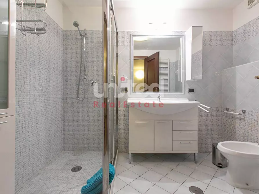 Immagine 25 di Appartamento in vendita  in Via Luigi Cherubini a Roma