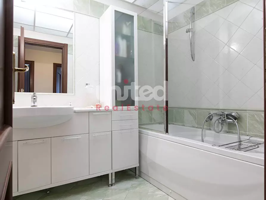 Immagine 29 di Appartamento in vendita  in Via Luigi Cherubini a Roma