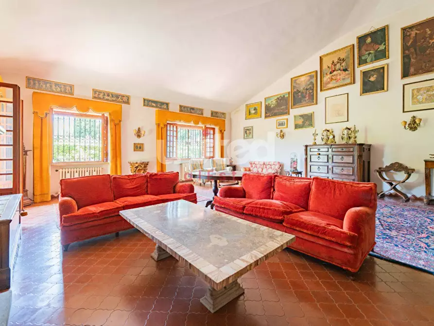 Immagine 3 di Villa in vendita  in Via di Salè a Frascati