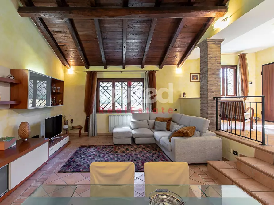 Immagine 13 di Villa in vendita  in Via Antonio Cifra a Roma