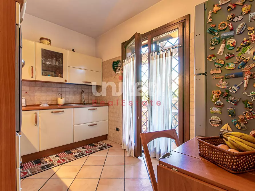 Immagine 17 di Villa in vendita  in Via Antonio Cifra a Roma