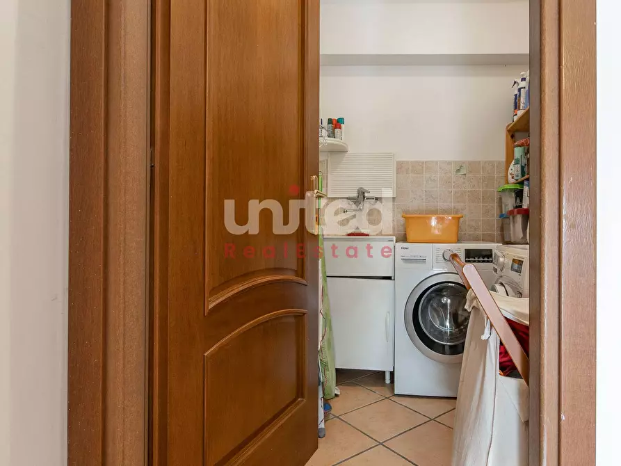 Immagine 30 di Villa in vendita  in Via Antonio Cifra a Roma