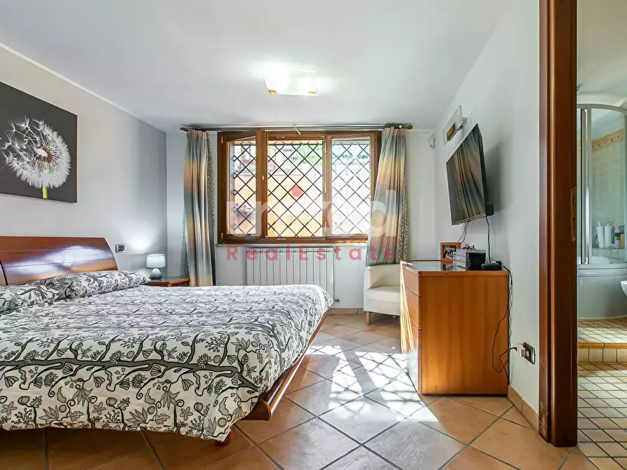 Immagine 32 di Villa in vendita  in Via Antonio Cifra a Roma