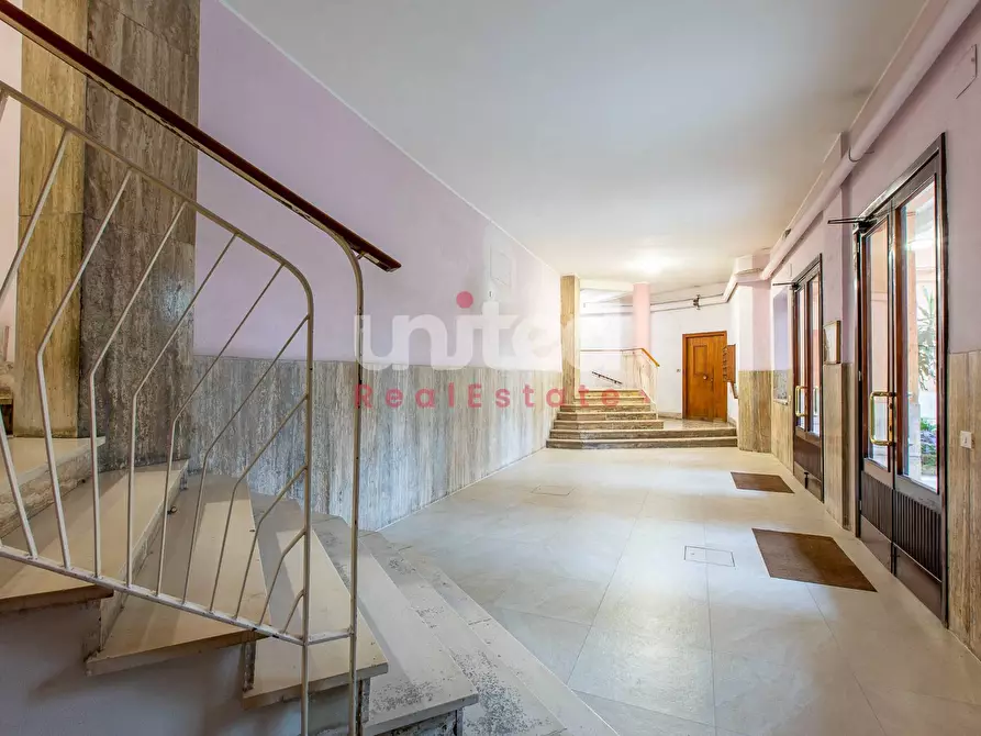 Immagine 4 di Appartamento in vendita  in via desiderato pietri 119 a Roma