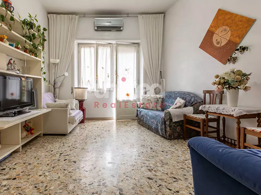 Immagine 8 di Appartamento in vendita  in via desiderato pietri 119 a Roma