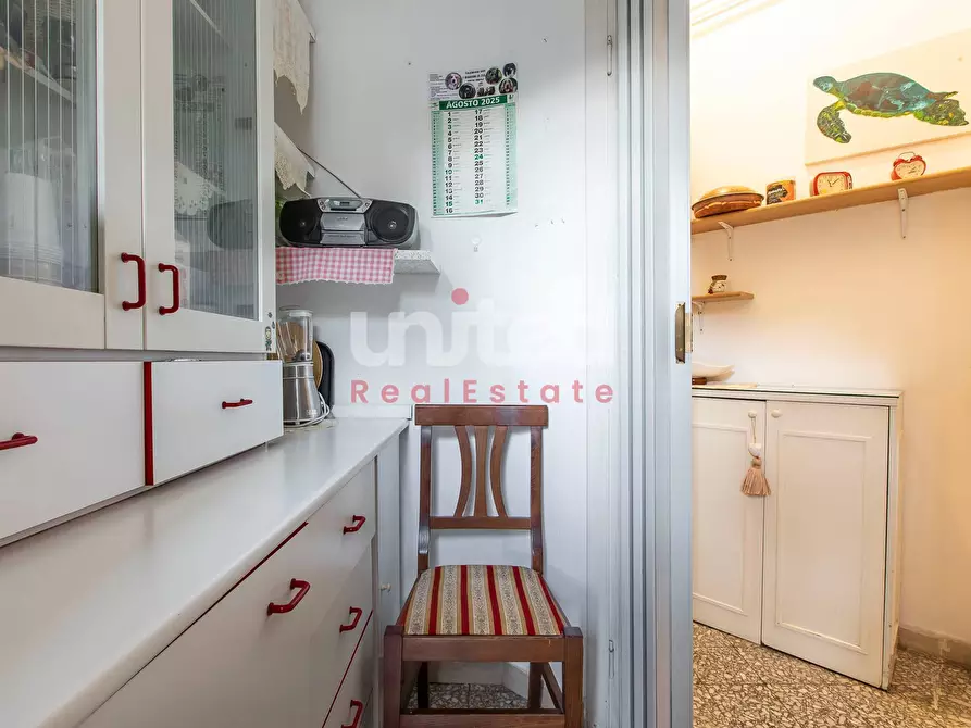 Immagine 17 di Appartamento in vendita  in via desiderato pietri 119 a Roma