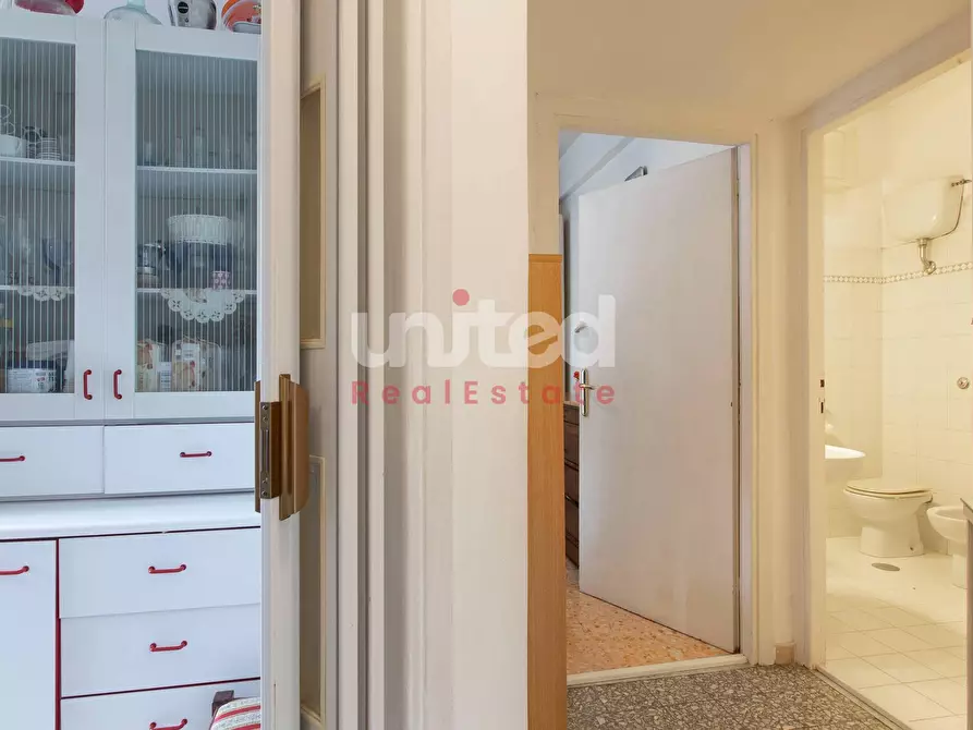 Immagine 18 di Appartamento in vendita  in via desiderato pietri 119 a Roma