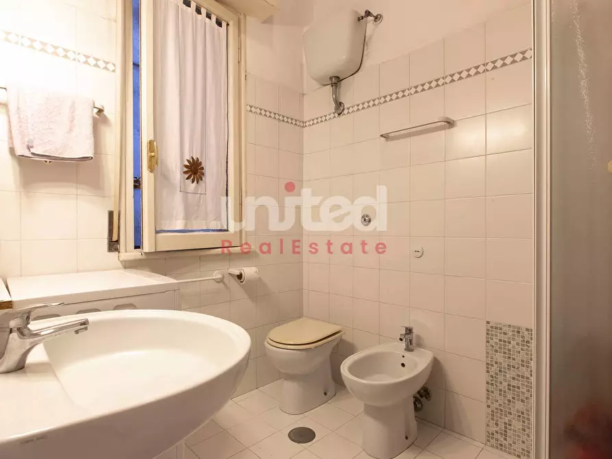 Immagine 22 di Appartamento in vendita  in via desiderato pietri 119 a Roma