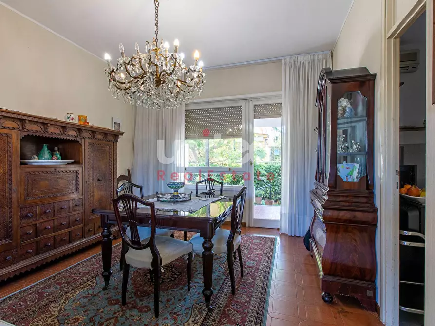 Immagine 9 di Villa in vendita  in via di macchia saponara 299 a Roma