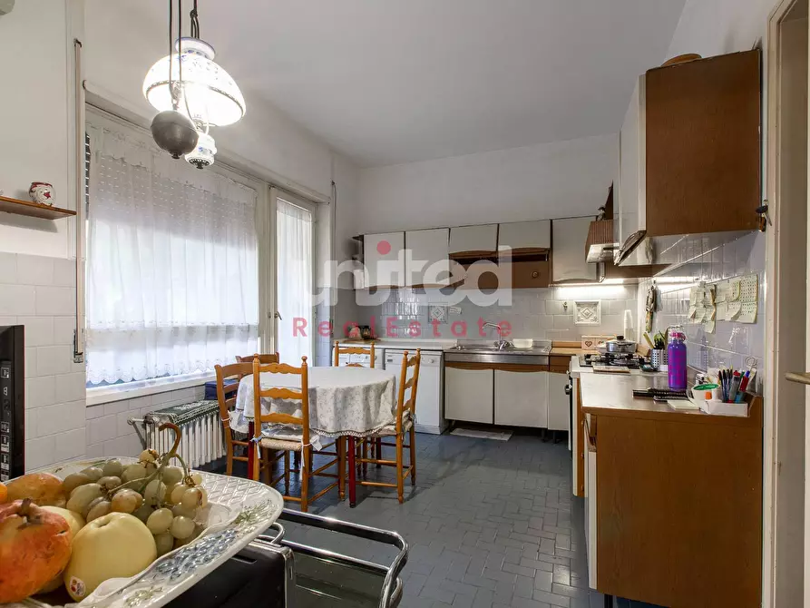 Immagine 17 di Villa in vendita  in via di macchia saponara 299 a Roma