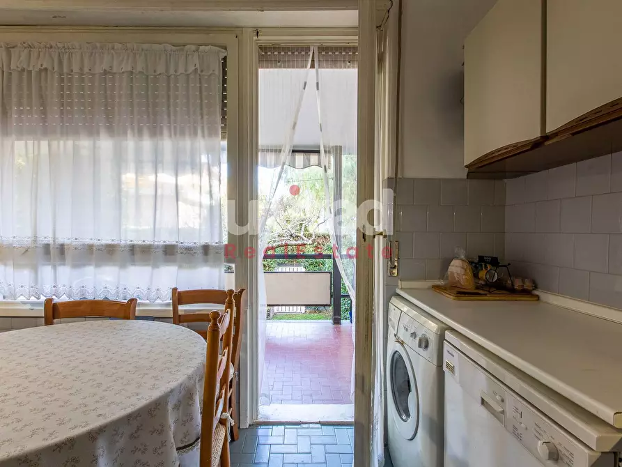 Immagine 19 di Villa in vendita  in via di macchia saponara 299 a Roma