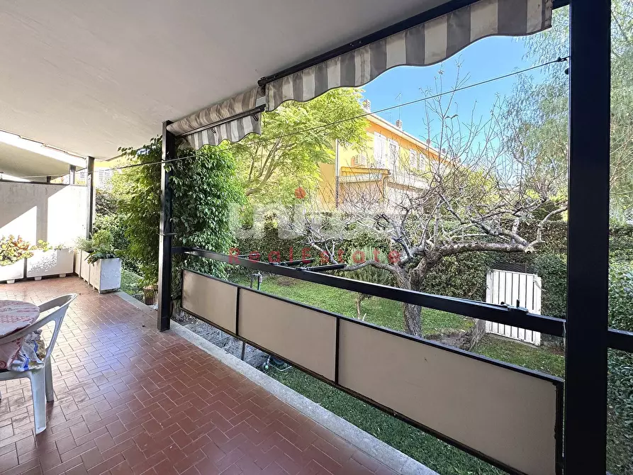 Immagine 20 di Villa in vendita  in via di macchia saponara 299 a Roma