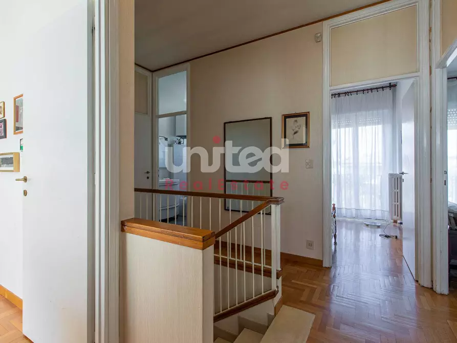 Immagine 21 di Villa in vendita  in via di macchia saponara 299 a Roma