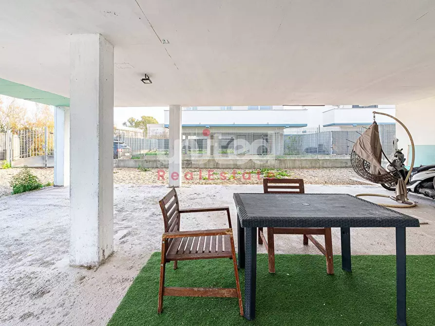 Immagine 17 di Villa in vendita  in VIA MANTA SNC a Fiumicino