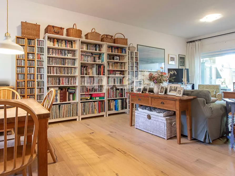 Immagine 2 di Villetta a schiera in vendita  in Via Parmenide a Roma