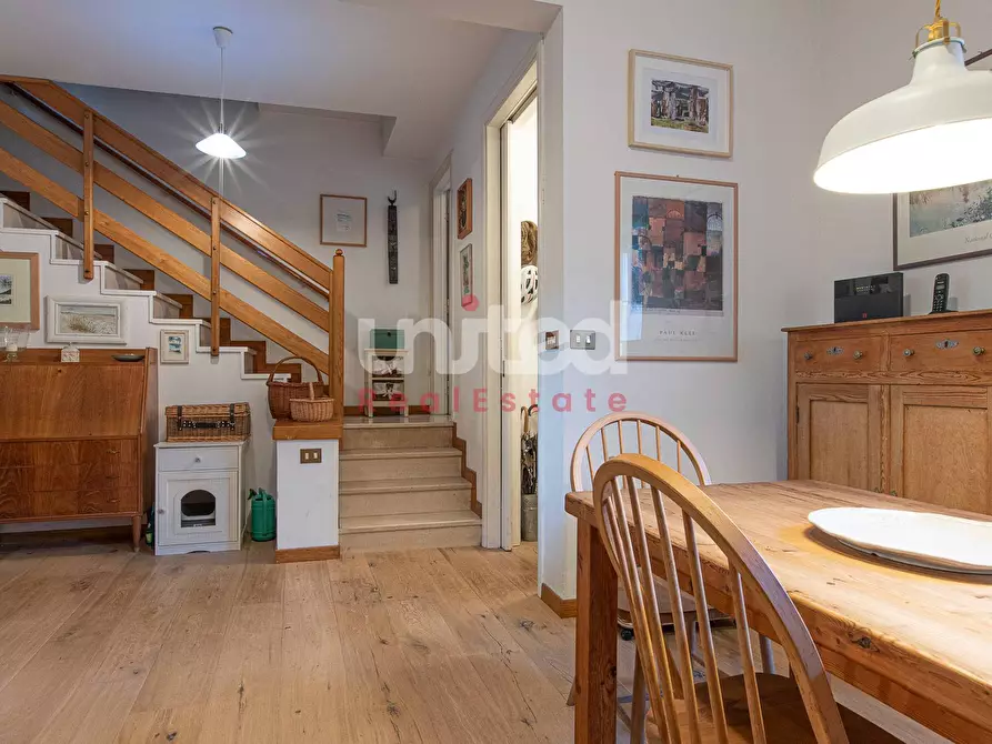 Immagine 4 di Villetta a schiera in vendita  in Via Parmenide a Roma