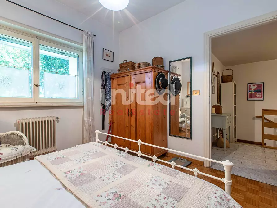 Immagine 25 di Villetta a schiera in vendita  in Via Parmenide a Roma