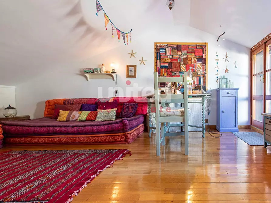 Immagine 32 di Villetta a schiera in vendita  in Via Parmenide a Roma