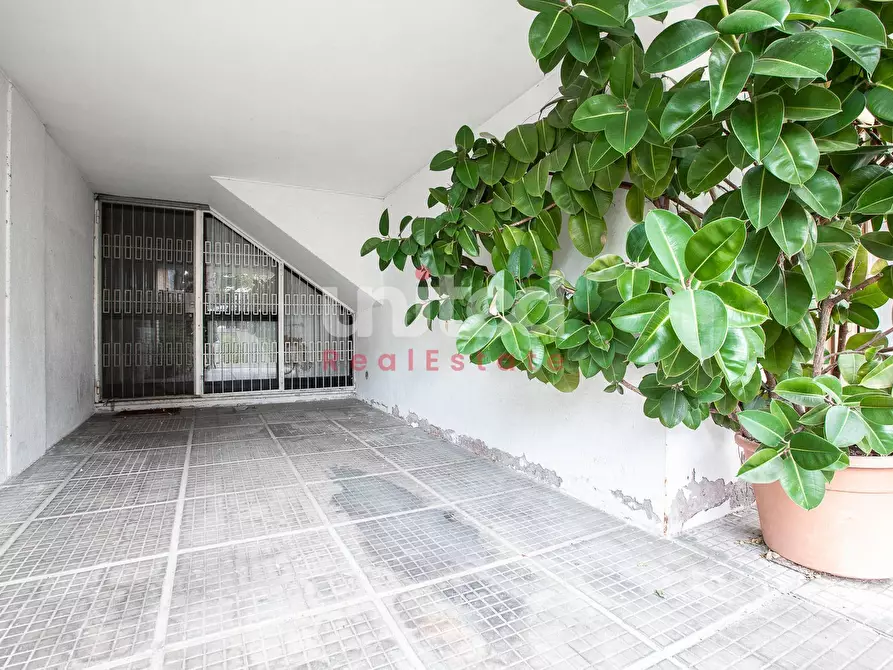 Immagine 39 di Villetta a schiera in vendita  in Viale Gorgia Di Leontini 330 a Roma