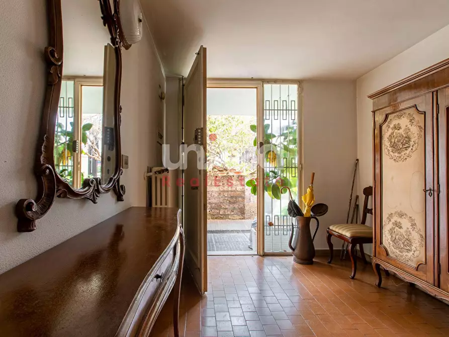 Immagine 4 di Villetta a schiera in vendita  in Viale Gorgia Di Leontini 330 a Roma