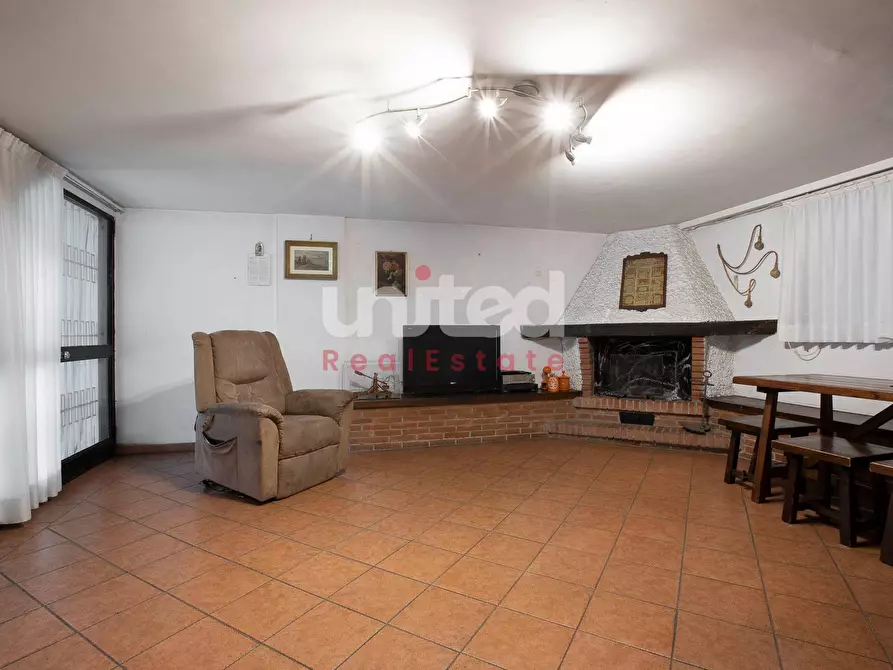 Immagine 6 di Villetta a schiera in vendita  in Viale Gorgia Di Leontini 330 a Roma