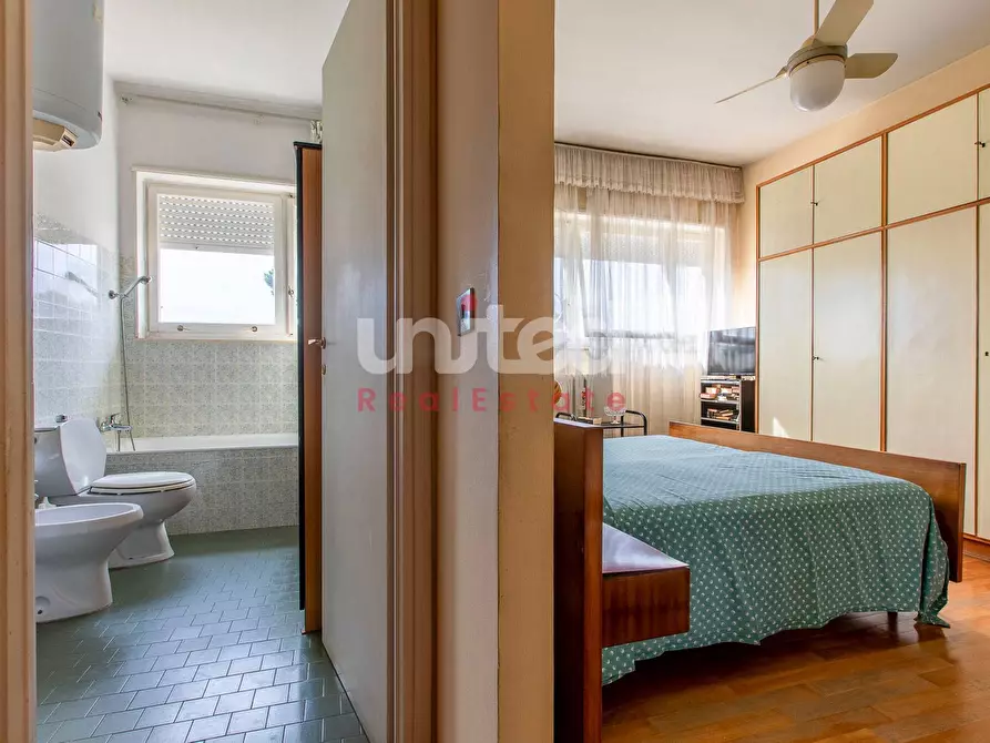 Immagine 28 di Villetta a schiera in vendita  in Viale Gorgia Di Leontini 330 a Roma