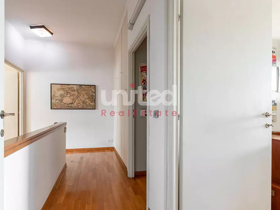 Immagine 23 di Villetta a schiera in vendita  in Viale Gorgia Di Leontini 330 a Roma