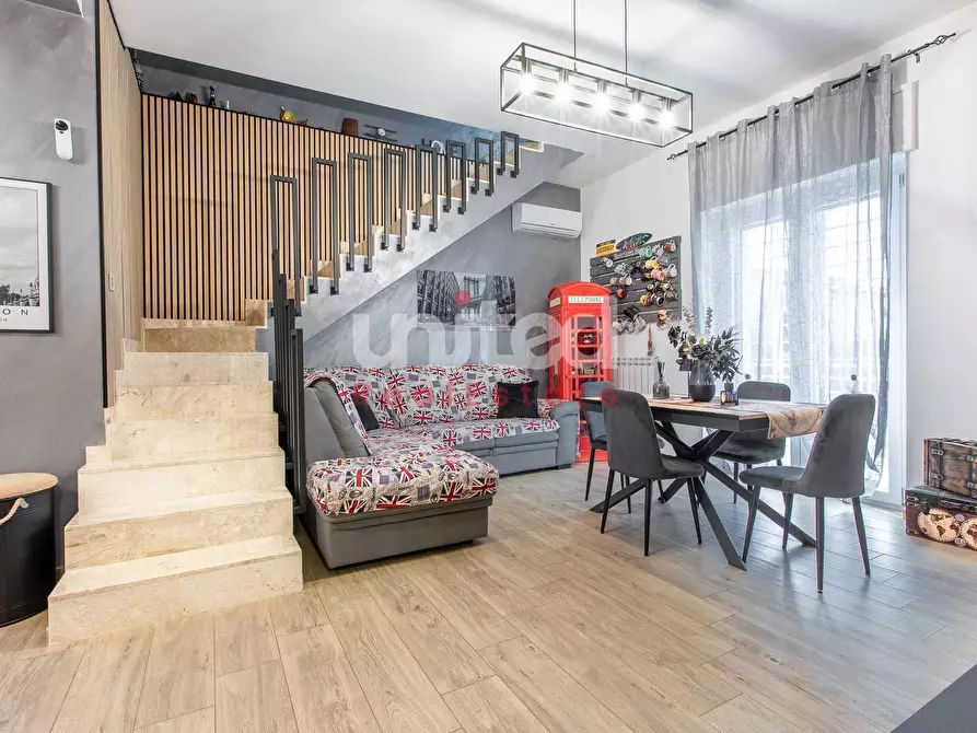 Immagine 9 di Villa in vendita  in Via Alessandro Capalti a Roma