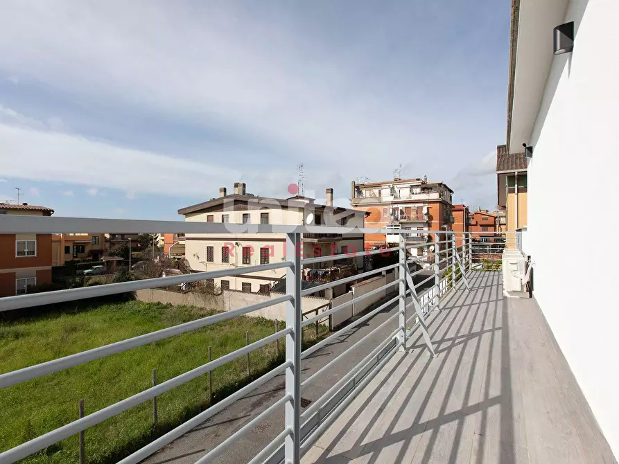 Immagine 22 di Villa in vendita  in Via Alessandro Capalti a Roma