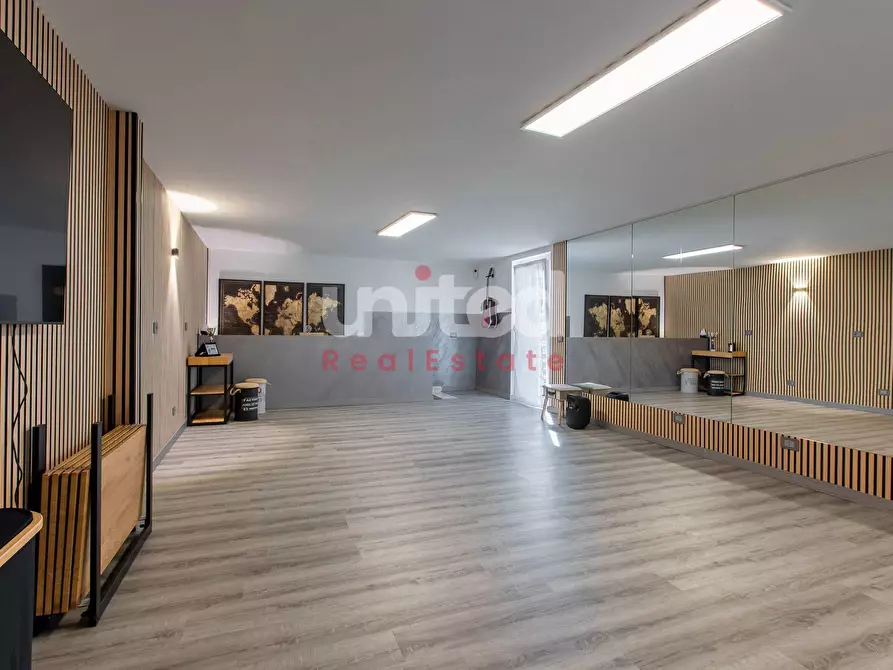 Immagine 26 di Villa in vendita  in Via Alessandro Capalti a Roma