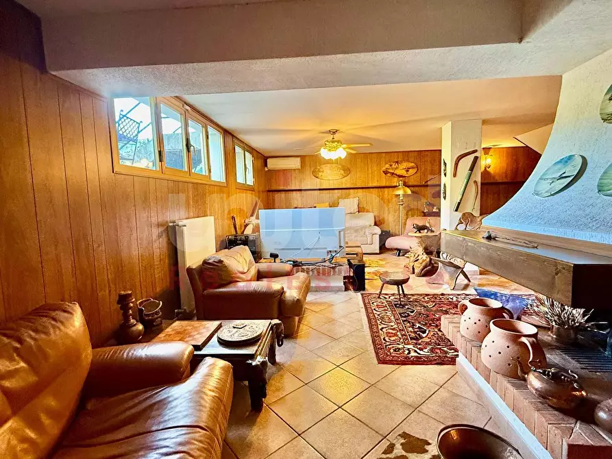 Immagine 13 di Villa in vendita  in Via Partenio Di Nicea a Roma